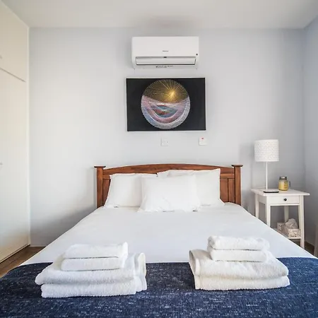 Anemomylos Guesthouse Paralimni Exterior photo